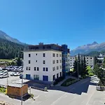Flora - Sunflower Appartement Saint-Moritz