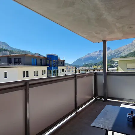 Flora - Sunflower Apartment St. Moritz